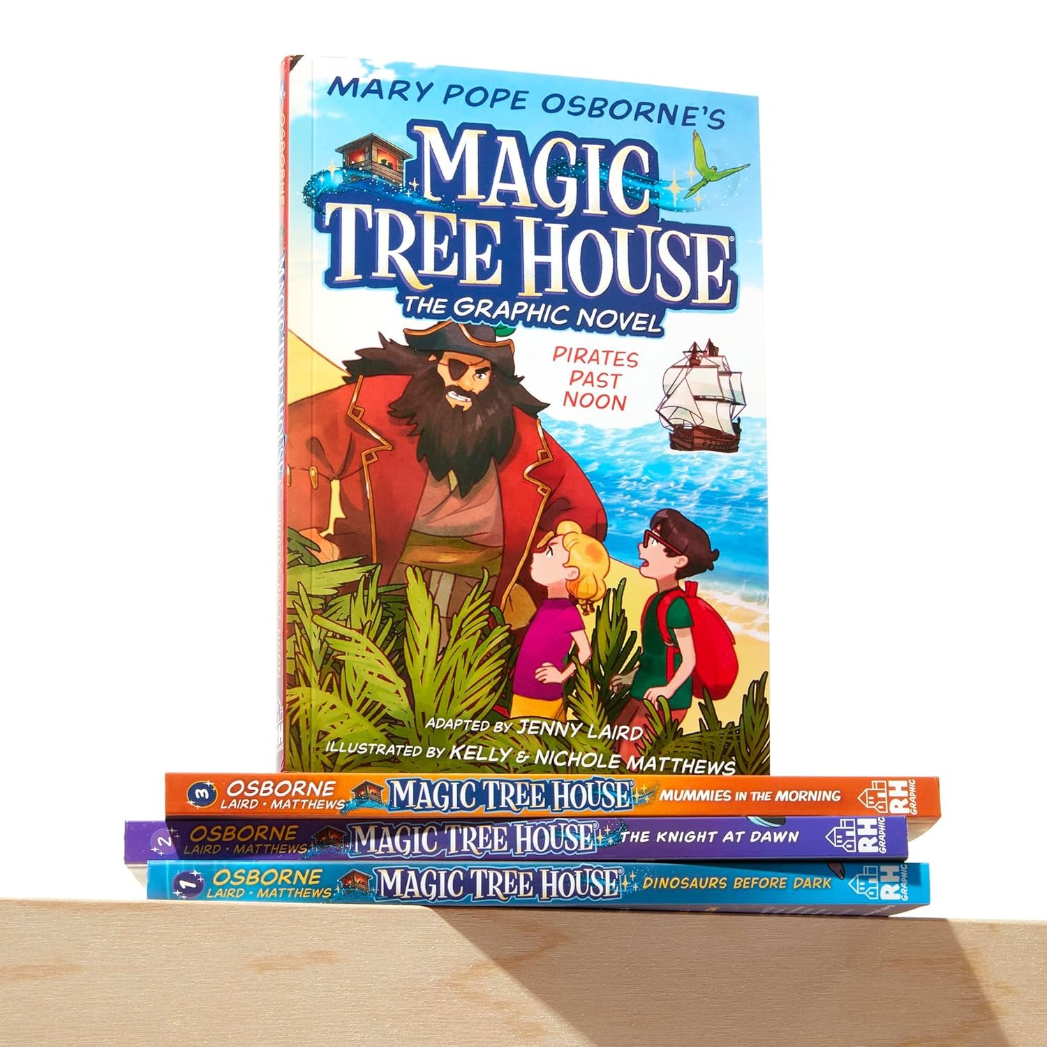 Magic Tree House Graphic Novel Starter Set: (A Graphic Novel Boxed Set) - Image 3