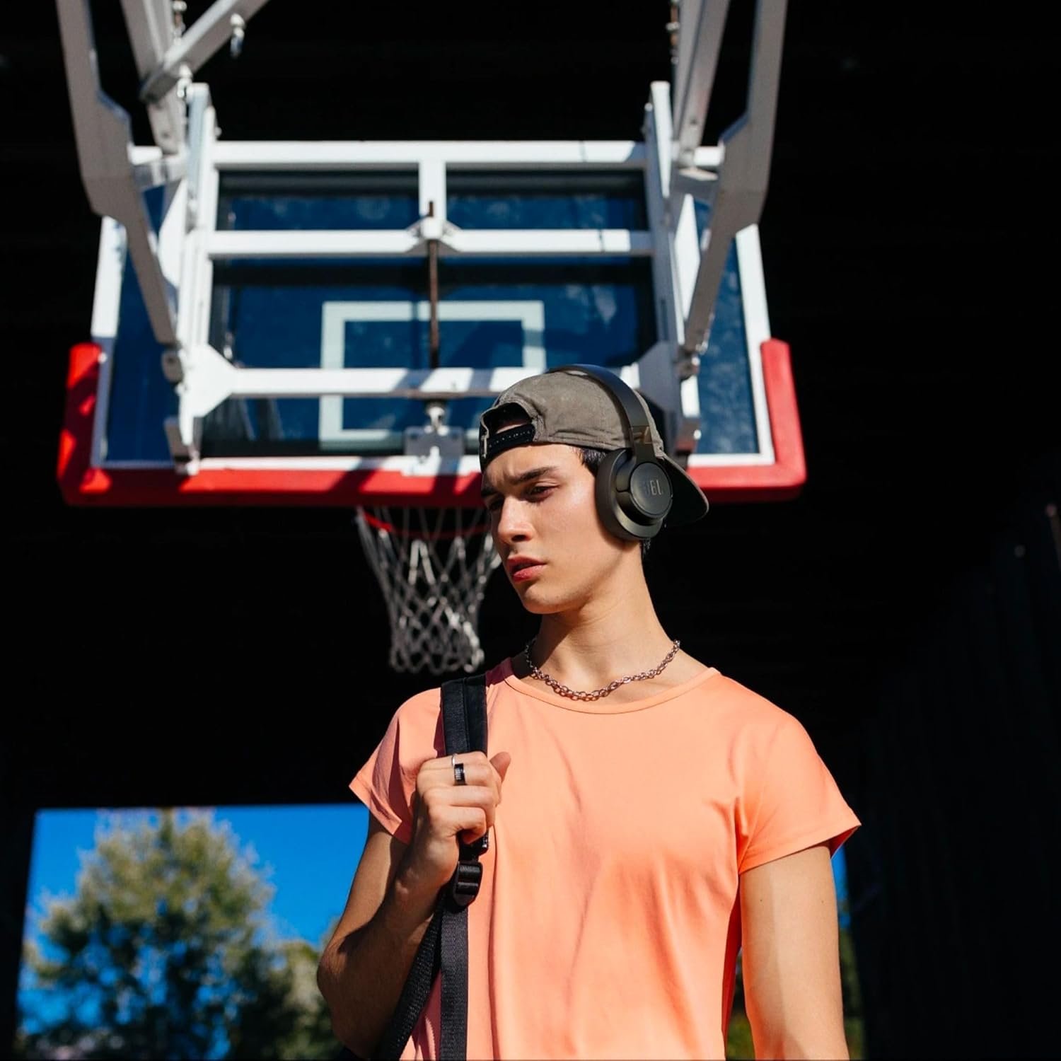 JBL Tune 720BT - Wireless Over-Ear Headphones with JBL Pure Bass Sound, Bluetooth 5.3, Up to 76H Battery Life and Speed Charge, Lightweight, Comfortable and Foldable Design (Black) - Image 3